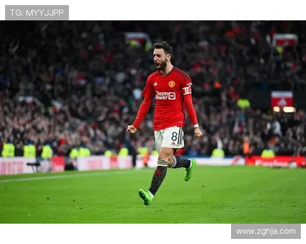 遇到难题交给B费 曼联战术屡试不爽